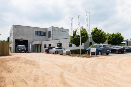 Het gebouw van Octinion telt 1800 m² werkplaats, kantoorruimte en labo’s Het gebouw van Octinion telt 1800 m² werkplaats, kantoorruimte en labo’s